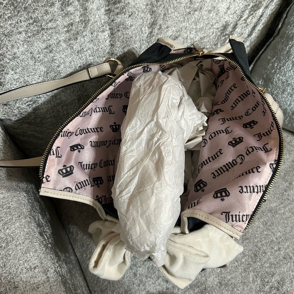 2 Juicy Couture Bags & 3 Wallets All NWT - Picture 7 of 13